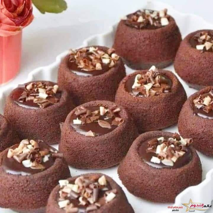 ميني كيك الشيكولاتة ... مقدم من: مطبخ عالم النجوم 2 ميني كيك الشيكولاتة ... مقدم من: مطبخ عالم النجوم