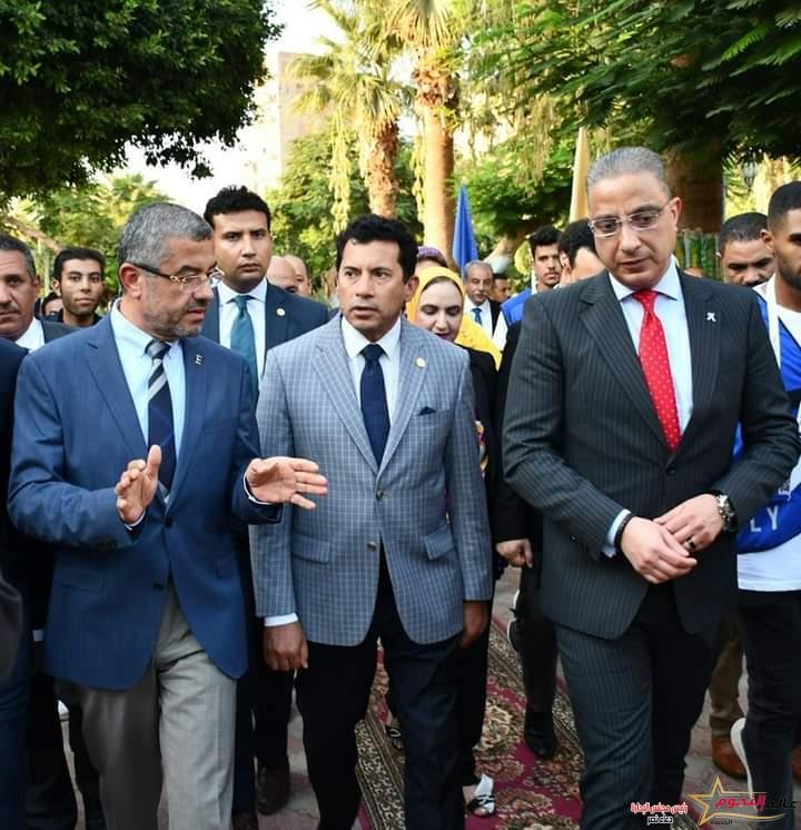 وزير الرياضة ومحافظ الفيوم يفتتحان تطوير نادى المحافظة 2 وزير الرياضة ومحافظ الفيوم يفتتحان تطوير نادى المحافظة