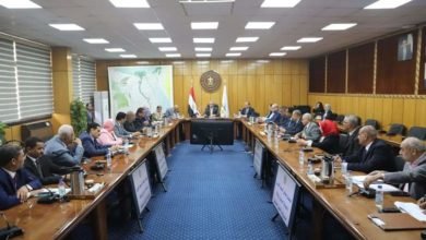 وزير القوى العاملة يستكمل لقاءاته مع مديري المديريات :"إعادة الثقة "وتطوير الخدمات  للمواطنين
