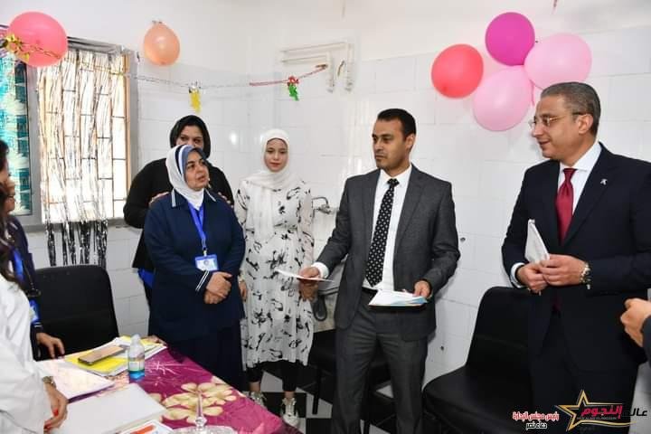 الأنصاري: يدشن فعاليات المشاركة المجتمعية لدعم برنامج العيادات الصديقة للشباب والمراهقين 5 الأنصاري: يدشن فعاليات المشاركة المجتمعية لدعم برنامج العيادات الصديقة للشباب والمراهقين