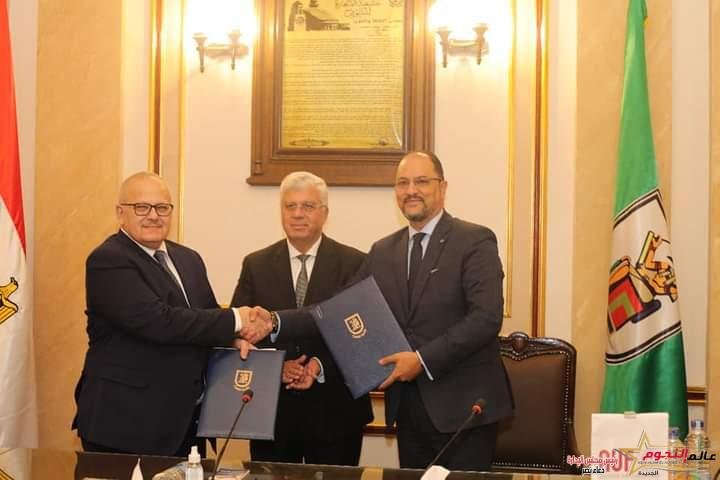 عاشور يشهد توقيع اتفاقية تعاون بين جامعة القاهرة والوكالة الجامعية للفرنكوفونية 3 عاشور يشهد توقيع اتفاقية تعاون بين جامعة القاهرة والوكالة الجامعية للفرنكوفونية