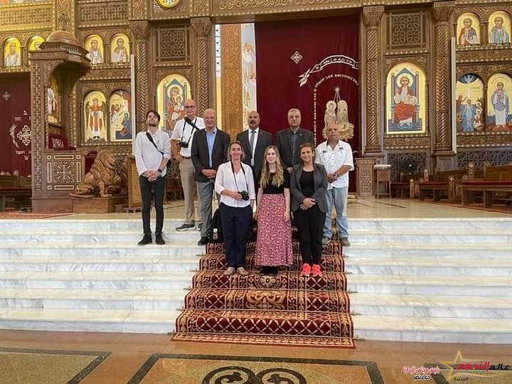 وفد الصحافة الشبابية الألمان في زيارة لكاتدرائية السيد المسيح وفرع نادي النادي بالعاصمة