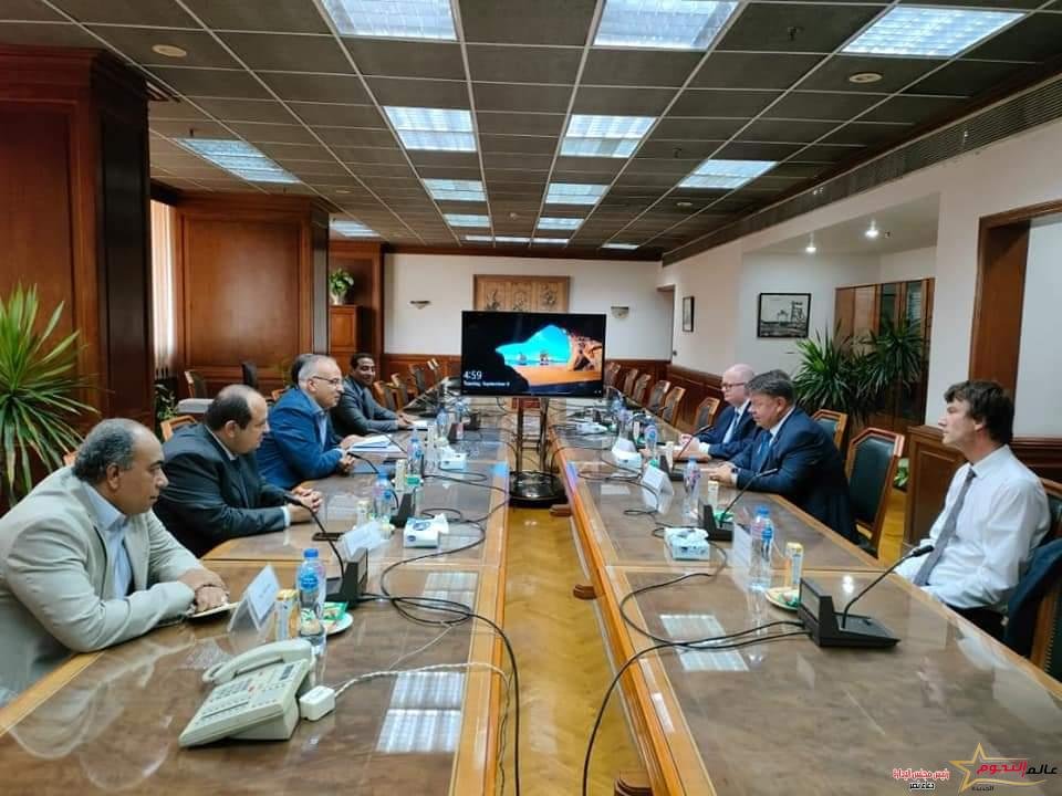 د. سويلم يلتقى أمين عام المنظمة العالمية للأرصاد الجوية لمناقشة تعزيز التعاون بين الوزارة والمنظمة 1 د. سويلم يلتقى أمين عام المنظمة العالمية للأرصاد الجوية لمناقشة تعزيز التعاون بين الوزارة والمنظمة
