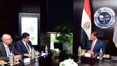 الهيئة العامة للاستثمار والمناطق الحرة وشركة سان جوبان العالمية يبحثان توسعات الشركة في مصر