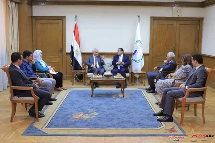 وزير التربية والتعليم ورئيس التنظيم والإدارة يتفقدان امتحانات المتقدمين لوظيفة معلم مساعد رياض أطفال