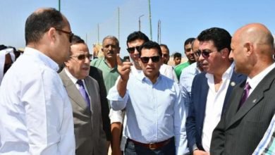 وزير الشباب والرياضة ومحافظ شمال سيناء يضعا حجر الأساس لإحلال وتجديد مركز شباب الشيخ زويد