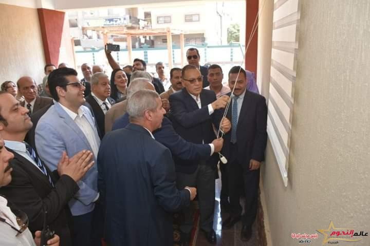 محافظ الشرقية يفتتح مدرسة فاقوس الرسمية المتميزة للغات 3 محافظ الشرقية يفتتح مدرسة فاقوس الرسمية المتميزة للغات