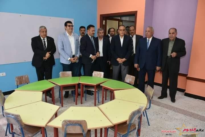 محافظ الشرقية يفتتح مدرسة فاقوس الرسمية المتميزة للغات 4 محافظ الشرقية يفتتح مدرسة فاقوس الرسمية المتميزة للغات