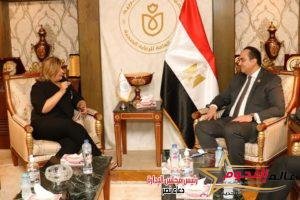 رئيس هيئة الرعاية الصحية يستقبل الرئيس التنفيذي لإتحاد المستشفيات العربية والوفد المرافق لها 2 رئيس هيئة الرعاية الصحية يستقبل الرئيس التنفيذي لإتحاد المستشفيات العربية والوفد المرافق لها