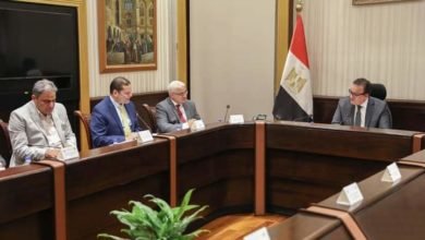 وزير الصحة يتابع الموقف التنفيذى لخطة تطبيق التأمين الصحي الشامل الجديد