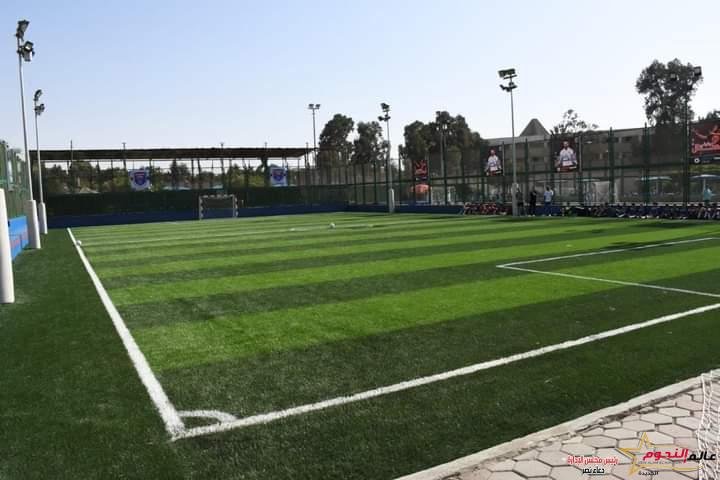 صبحي يفتتح تطوير ملعب الكرة الخماسي ويُكرم الأبطال الدوليين بنادي الزهور الرياضي