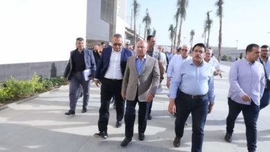 الوزير يتفقد محطة عدلي منصور المركزية التبادليه العملاقة ويستقل أحد قطارات LRT حتى محطة الفنون والثقافة
