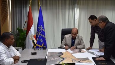 عطية يعتمد لوحات مشروع تدقيق الكتل العمرانية كأول مركز على مستوى الجمهورية