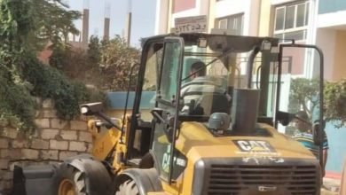 الوحدة المحلية بسمسطا تواصل جهودها في رفع مخلفات الشوارع والقرى ومواجهة مخالفات البناء 