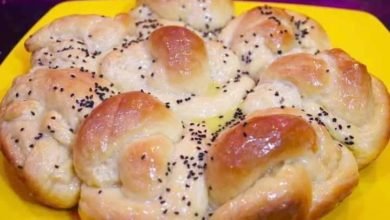 خبز الحليب المكثف ... مقدم من الشيف: دينا أشرف
