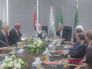 توقيع برتوكول تعاون بين الأكاديمية العربية وشركة المصريين للتوزيع والخدمات 2 توقيع برتوكول تعاون بين الأكاديمية العربية وشركة المصريين للتوزيع والخدمات