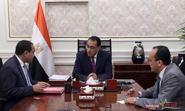 رئيس الوزراء يلتقي رئيس الجهاز المركزي للتنظيم والإدارة لمتابعة سير المسابقات المركزية 2 رئيس الوزراء يلتقي رئيس الجهاز المركزي للتنظيم والإدارة لمتابعة سير المسابقات المركزية