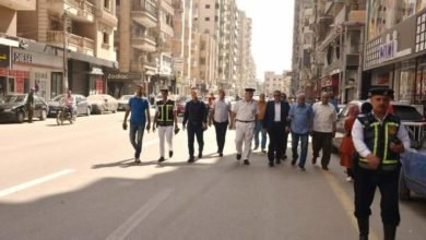 غراب يُتابع تنفيذ المرحلة الثالثة من المخطط المروري المعتمد لتوحيد اتجاه حركة السيارات بمنطقتي القومية وفلل الجامعة بمدينة الزقازيق