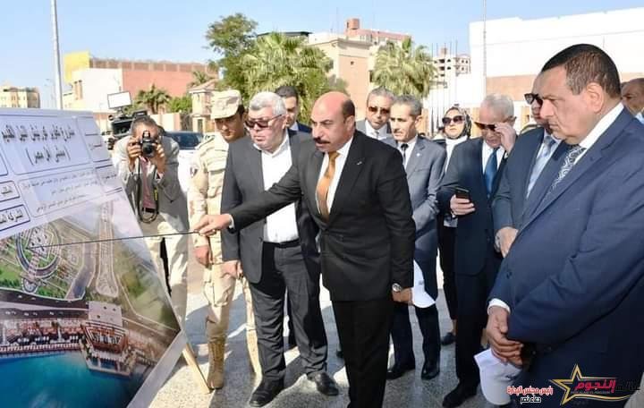 وزير التنمية المحلية ومحافظ أسوان يتفقدان مشروع ممشى أهل مصر وتطوير قاعة المجلس التنفيذى 1 وزير التنمية المحلية ومحافظ أسوان يتفقدان مشروع ممشى أهل مصر وتطوير قاعة المجلس التنفيذى