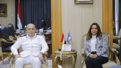 محافظ دمياط تستقبل مدير الأمن ويتبادلان التهنئة بمناسبة الاحتفال بذكرى انتصارات أكتوبر والمولد النبوي الشريف