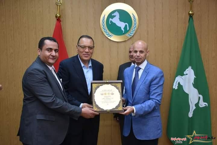 محافظ الشرقية يشهد توقيع بروتوكول تعاون بين الزمالة المصرية ونقابة صيادلة الشرقية