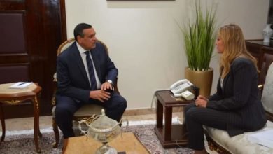 وزير التنمية المحلية يلتقي المدير التنفيذي للأكاديمية الوطنية للتدريب لمتابعة ملفات التعاون المشترك