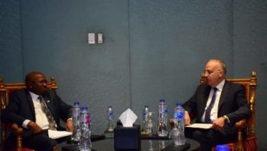 سويلم يبحث مع وزير المياه السيراليونى سُبل تعزيز التعاون بين البلدين