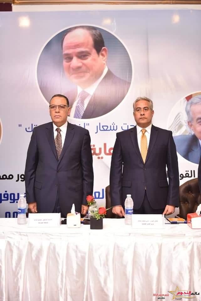 وزير القوى العاملة يفتتح ملتقى توظيف بالشرقية ويُسلّم عقود عمل لذوي الهمم 2 وزير القوى العاملة يفتتح ملتقى توظيف بالشرقية ويُسلّم عقود عمل لذوي الهمم