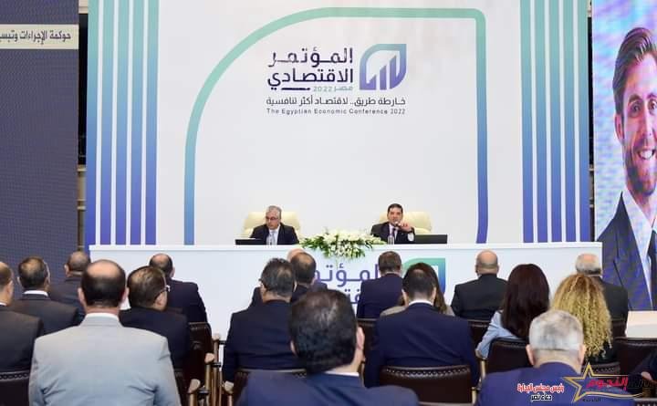 عبدالوهاب يعرض ما قامت به الحكومة من إجراءات لوضع إطار زمني ملزم لاستصدار تراخيص المشروعات الاستثمارية