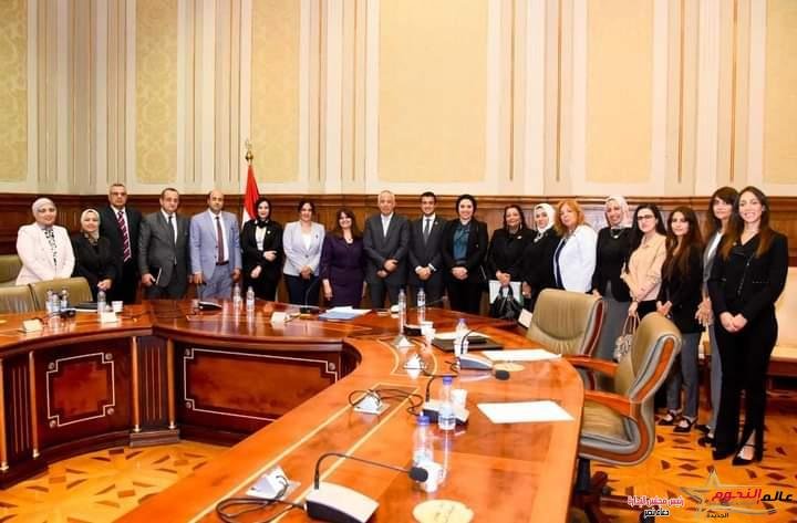 جندي تلبي دعوة "العلاقات الخارجية" بالنواب لمناقشة الخدمات المقدمة للمصريين بالخارج 4 جندي تلبي دعوة "العلاقات الخارجية" بالنواب لمناقشة الخدمات المقدمة للمصريين بالخارج
