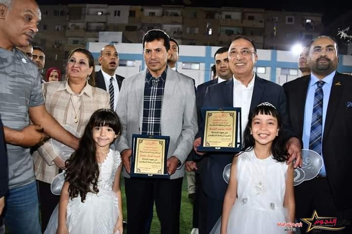 صبحي ومحافظ الإسكندرية يفتتحان عددًا من مراكز الشباب والمشروعات التى تخدم القطاع الشبابي والرياضي بالمحافظة 