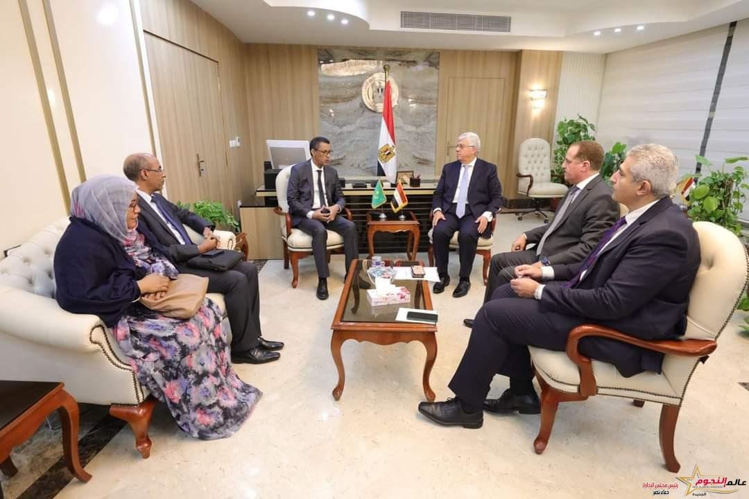 وزير التعليم العالى يلتقي نظيره الموريتانى لبحث سبل التعاون المُشترك 1 وزير التعليم العالى يلتقي نظيره الموريتانى لبحث سبل التعاون المُشترك