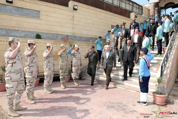محافظ بني سويف ومساعد قائد قوات الدفاع الشعبي والعسكري يشهدان الندوة التثقيفية عن انتصارات حرب أكتوبر المجيدة