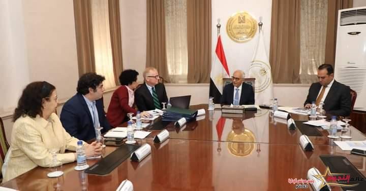 وزير التربية والتعليم يبحث مجالات التعاون مع وفد الوكالة الأمريكية للتنمية الدولية