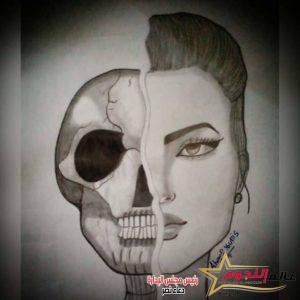 عبير يونس تتألق في رسم الرسومات المعبرة