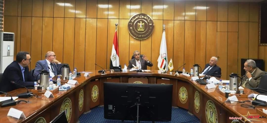 شحاتة: أنفقنا 136 مليون و٨١٩ الف جنيه من صندوق تمويل التدريب لتأهيل الشباب لسوق العمل 1 شحاتة: أنفقنا 136 مليون و٨١٩ الف جنيه من صندوق تمويل التدريب لتأهيل الشباب لسوق العمل