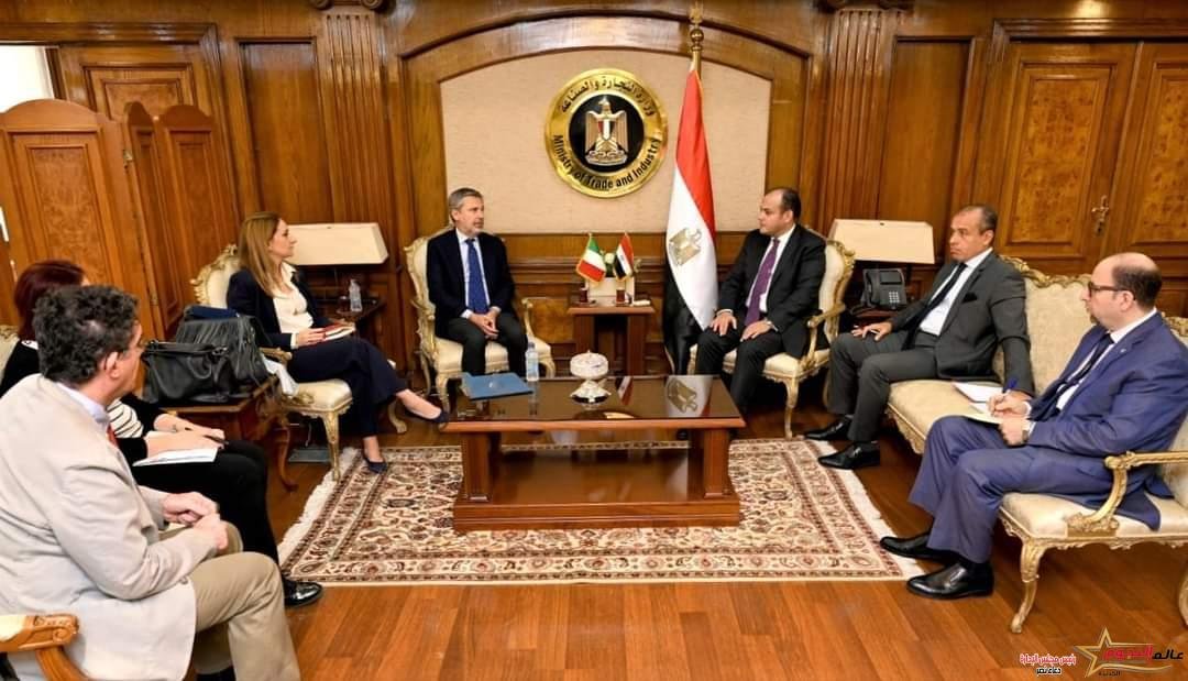 وزير التجارة يبحث مع سفير إيطاليا بالقاهرة تنمية العلاقات الاقتصادية والاستثمارية المشتركة بين البلدين