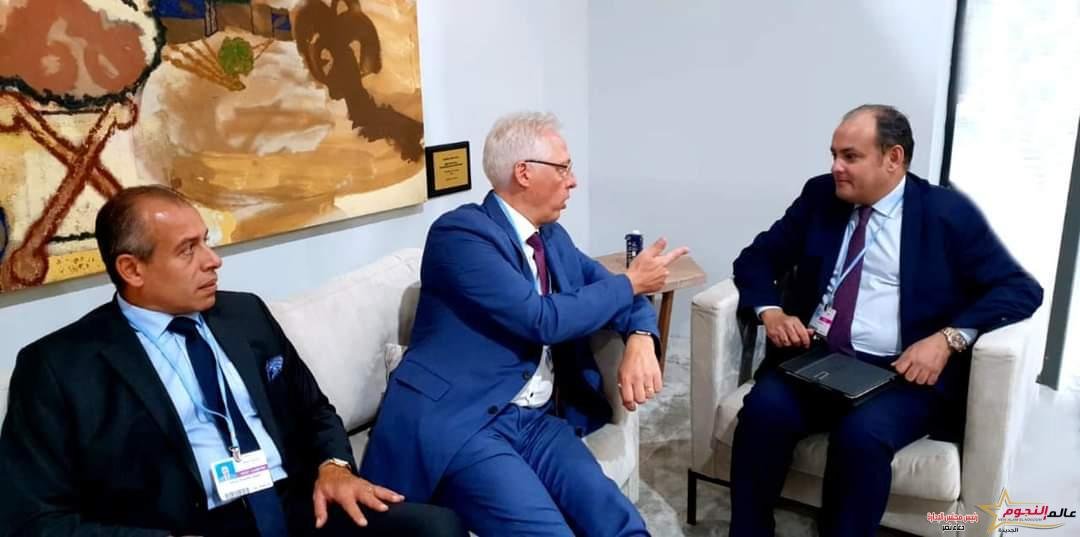 سمير يبحث مع الرئيس التنفيذي لشركة تيسين كروب الألمانية خطط التعاون المشترك بمجالات الطاقة