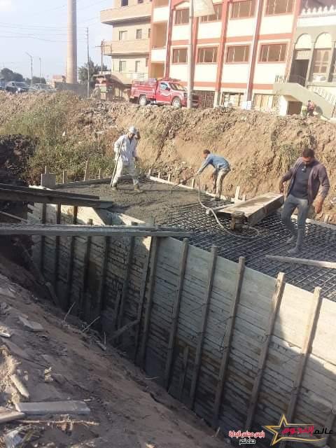 محافظ الشرقية يُتابع اعمال تغطية ترعة المدير بمنيا القمح ويشدد على سرعة الإنتهاء من كافة الاعمال الجارية 