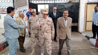 منير يستقبل رئيس أركان قوات الدفاع الشعبي والعسكري لتفقد مدرسة أحمد عرابي الثانوية الفندقية العسكرية 