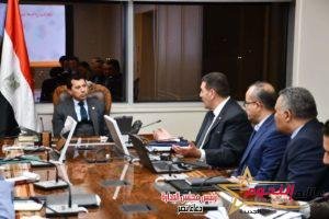 د. أشرف صبحي يناقش زيادة الموارد ودعم المواهب والأبطال الأولمبيين بصندوق الرياضة المصري