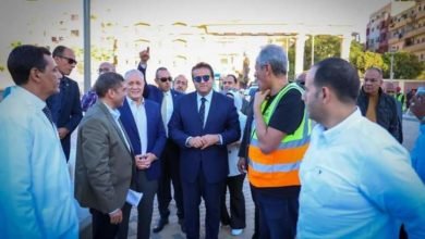 وزير الصحة يوجه بالتوسع في الأماكن المخصصة لانتظار المرضى ومرافقيهم في مستشفى الكرنك الدولي