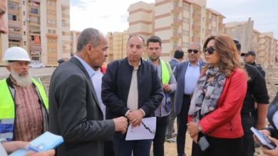 محافظ دمياط تتابع الأعمال الجارية بمشروع إنشاء سوق الجمعة الحضارى