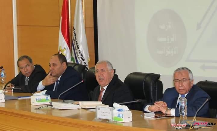 وزير الزراعة يلتقي بشباب الباحثين ويستعرض معهم أولوية المرحلة القادمة 1 وزير الزراعة يلتقي بشباب الباحثين ويستعرض معهم أولوية المرحلة القادمة