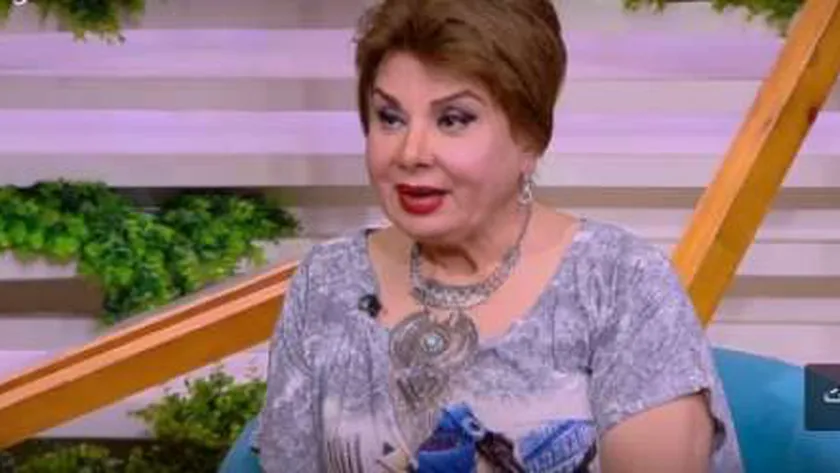 فادية عبد الغني تشارك جمهورها بـ صورة لـ قورة عينيها