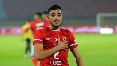 عاجل … أكرم توفيق يسافر إلي النمسا لإجراء جراحة الرباط الصليبي في الركبة