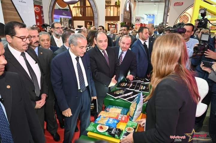 وزيرا التموين والتجارة الداخلية والتجارة والصناعة يفتتحان فعاليات معرض فوود أفريكا للصناعات الغذائية
