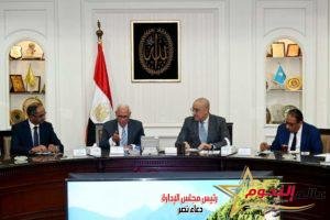 وزير الإسكان ومحافظ بورسعيد يتابعان موقف المشروعات المختلفة بالمحافظة 2 وزير الإسكان ومحافظ بورسعيد يتابعان موقف المشروعات المختلفة بالمحافظة