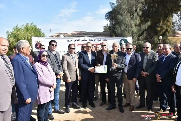 محافظ الشرقية يفتتح موسم مراقبه ومشاهدة وجمع عينات البط لعام 2022 /2023