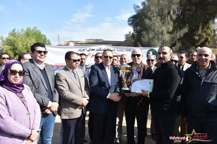 محافظ الشرقية يفتتح موسم مراقبه ومشاهدة وجمع عينات البط لعام 2022 /2023